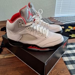Nike air jordan fire red 5s